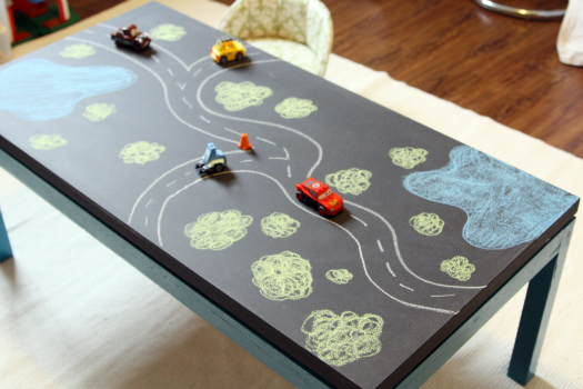 10-cool-diy-play-tables-for-a-kids-room1